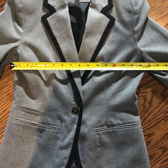 Merona grey blazer in sz 2 - Picture 7 of 8